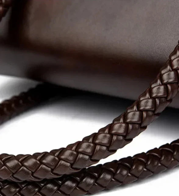 ronja™ – Klassisches Design mit leichtem Handgriff und Gull-Details