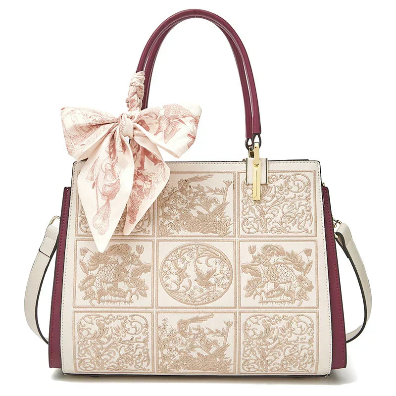 sylvia™ – einzigartige bestickte Umhängetasche mit Taschen